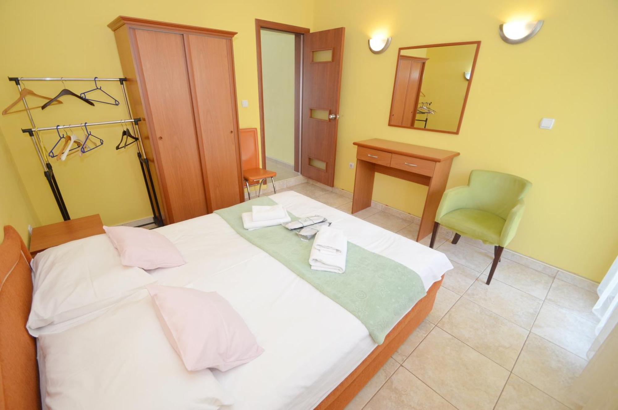 Apartments Dinko Zifra Tivat Exteriör bild